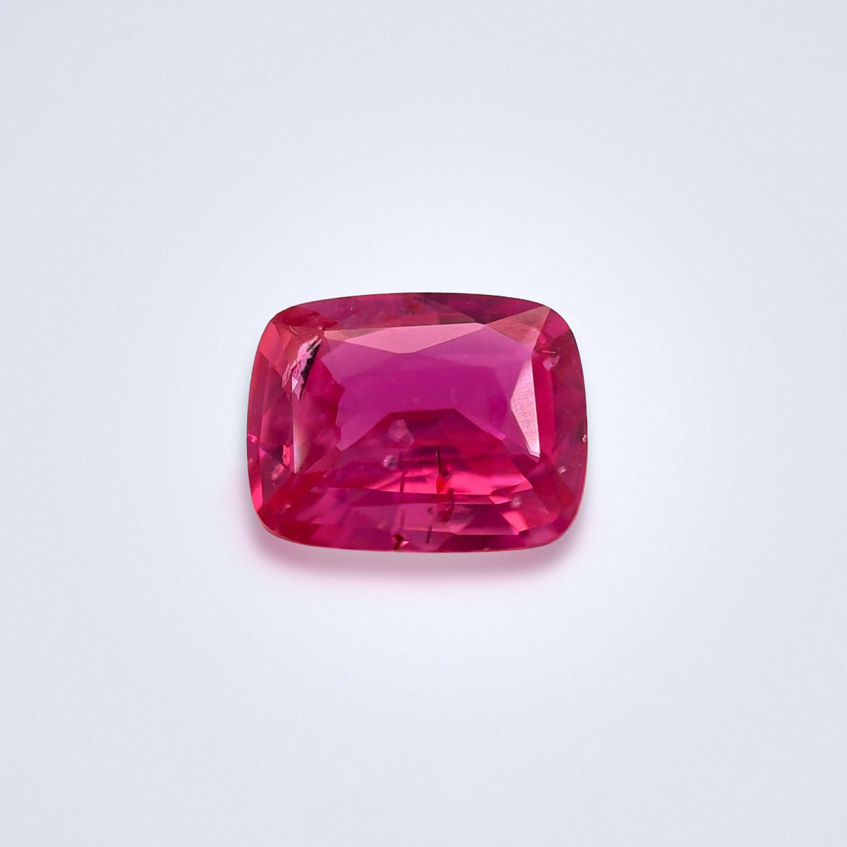 2.66cts Unheated Vivid Pink Sapphire - Benny's Gems Creations