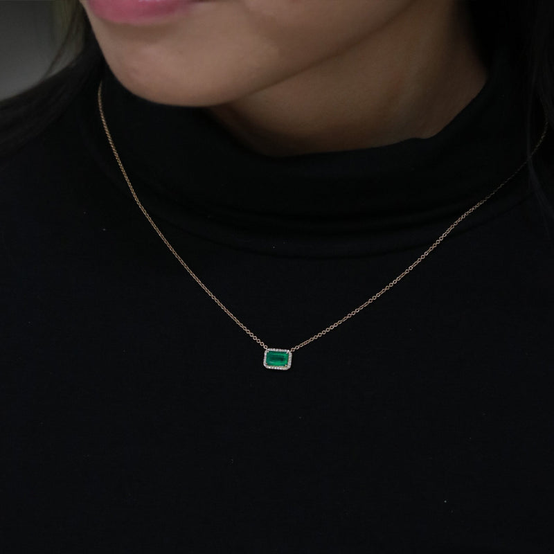 dainty colombian emerald diamond necklace