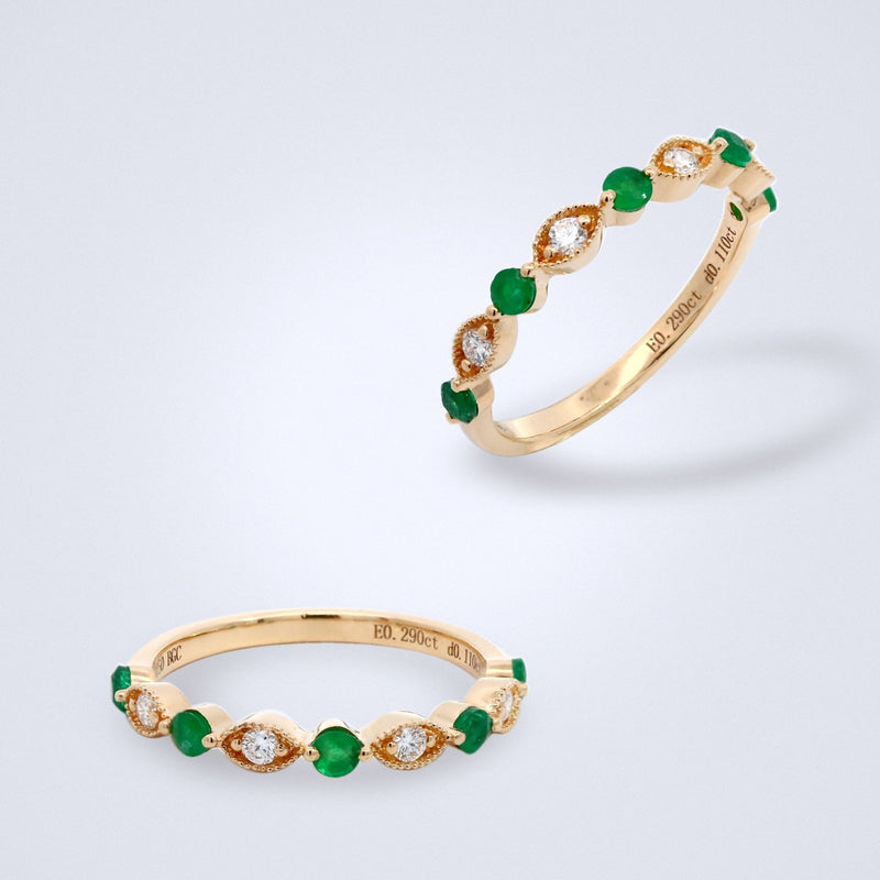 Dainty Emerald Diamond Ring