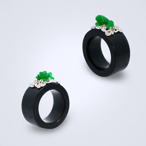 golden toad black jade ring
