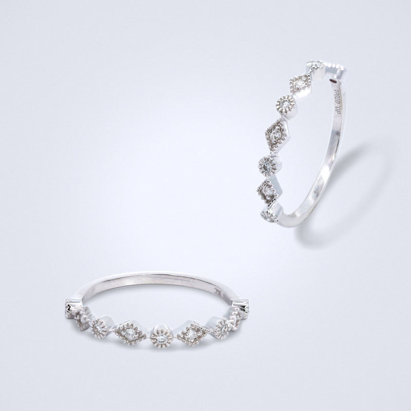 dainty milgrain diamond ring