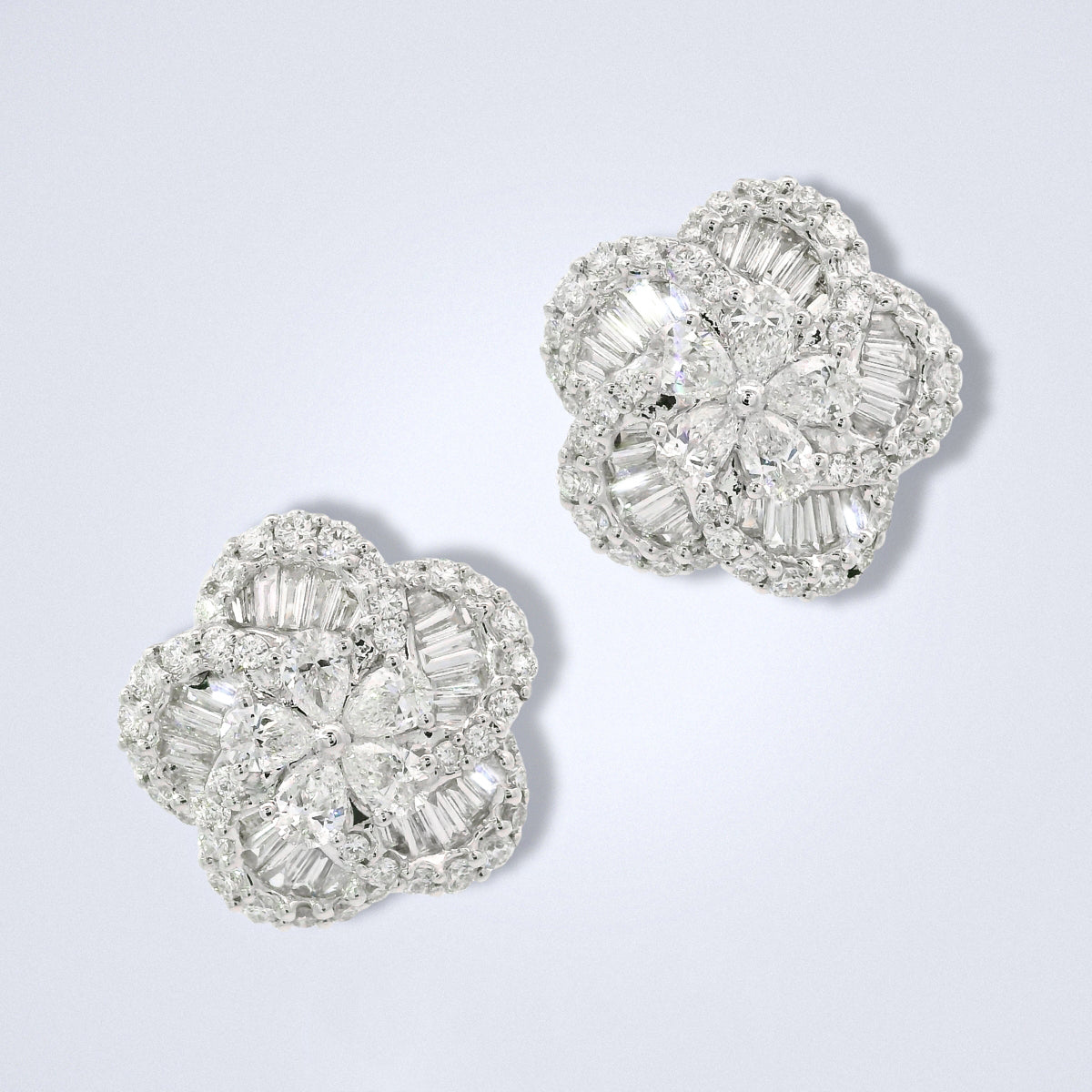 Étoile Bloom Diamond Earrings