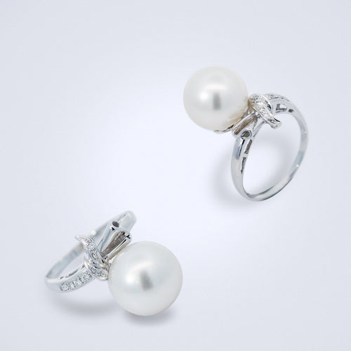 chic white south sea [pearl diamond ring