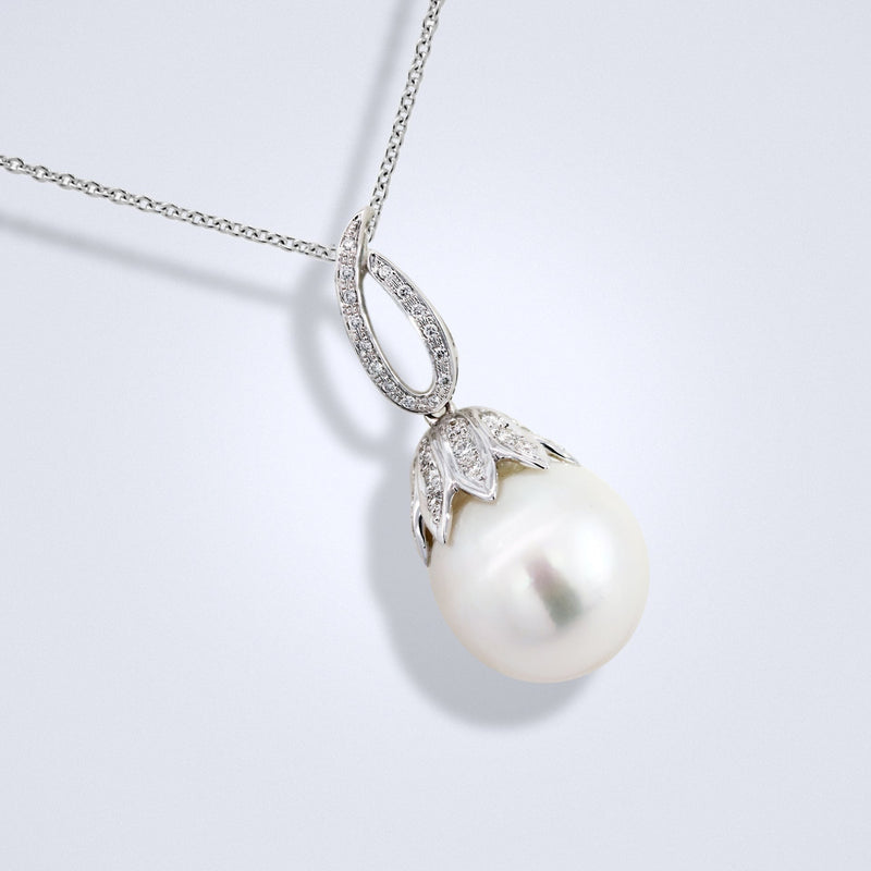 pearl diamond pendant