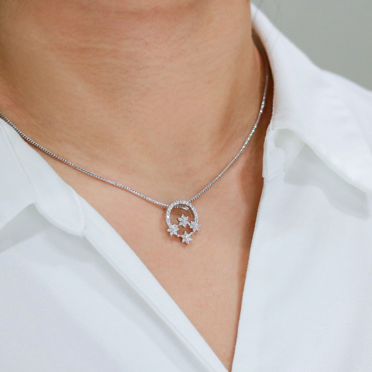 Flower Crest Diamond Pendant - Benny's Gems Creations