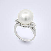 White South Sea Pearl Diamond Classic Ring