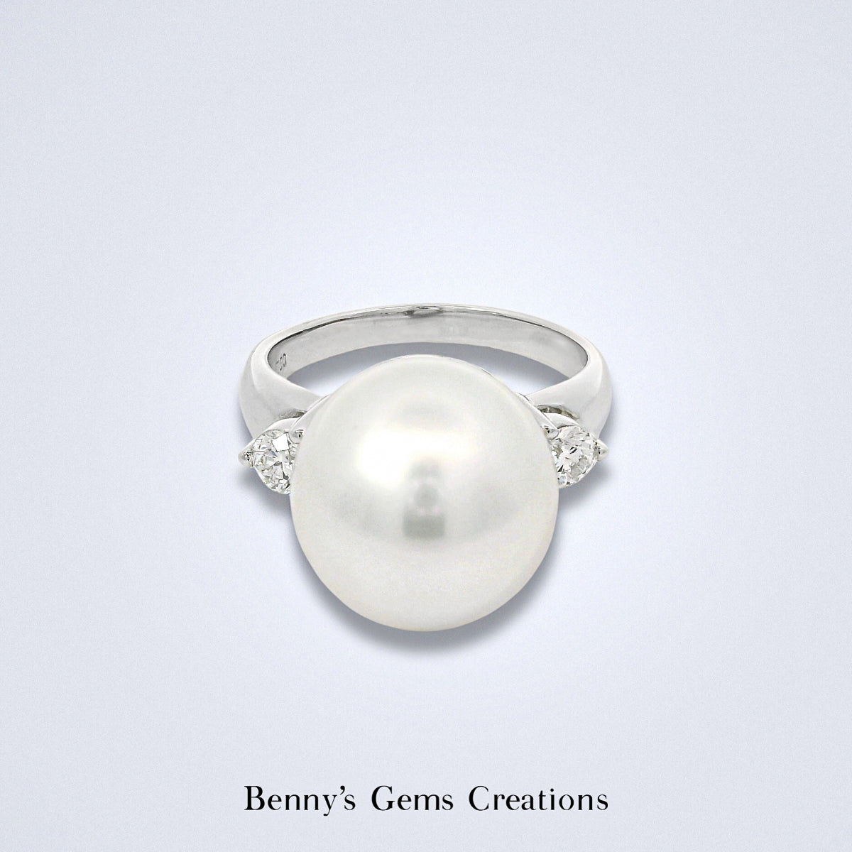 White South Sea Pearl Diamond Classic Ring