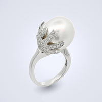 White South Sea Pearl Diamond Petal Ring