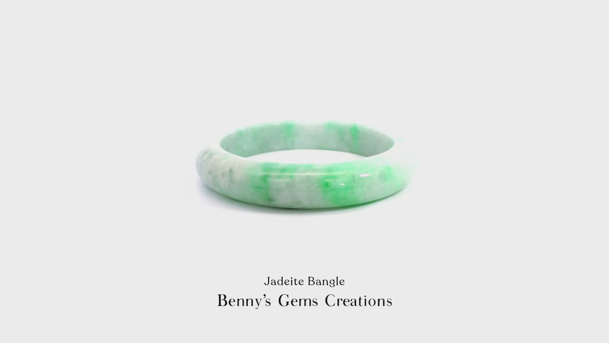 Jadeite Bangle