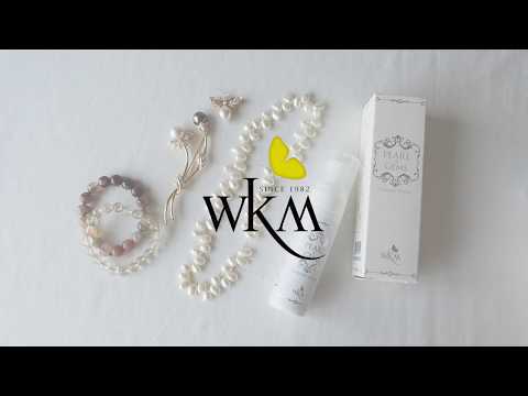 WKM Pearls & Gems Cleansing Foam